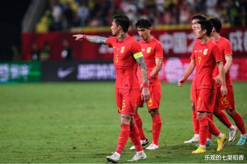 太可惜！中国男足各方面都占优，但却遗憾输掉了比赛(1)
