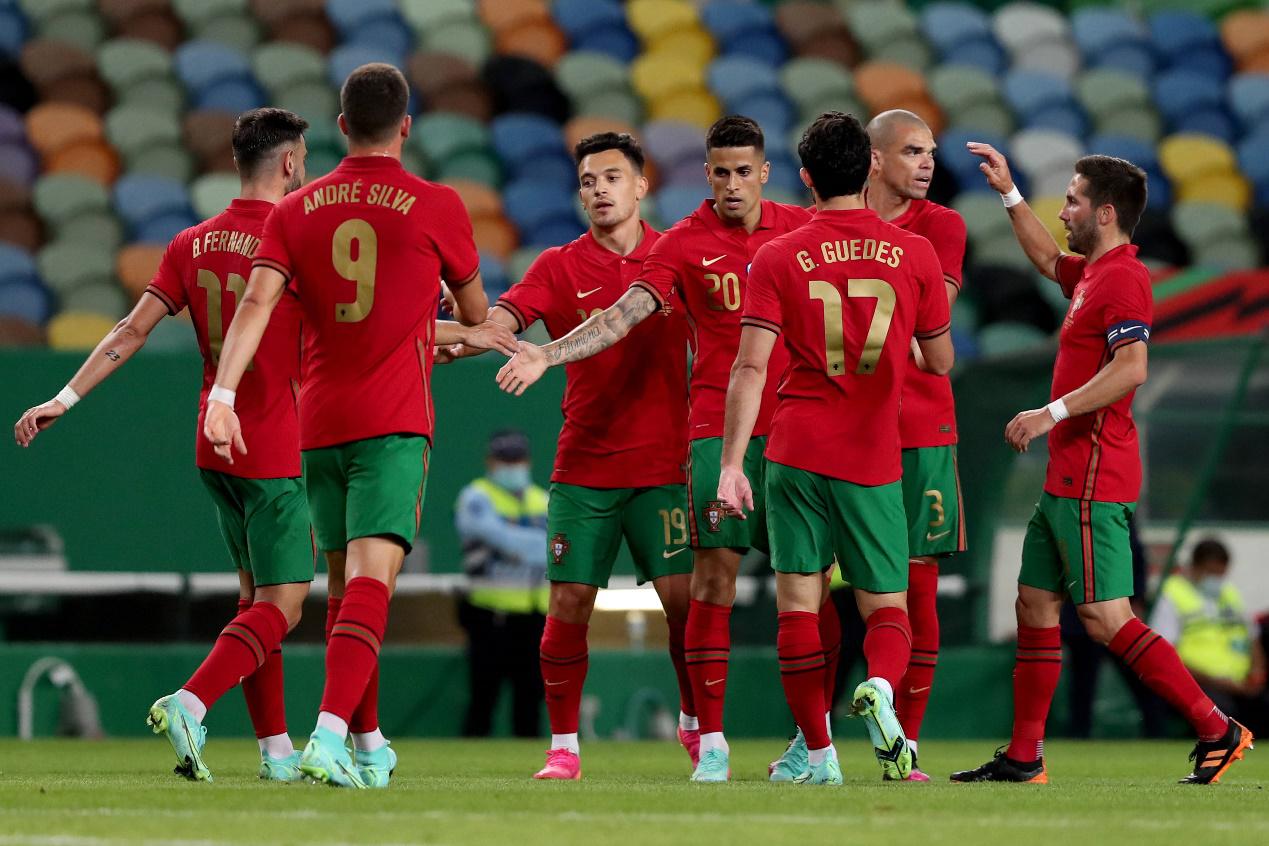 葡萄牙六连胜即将出线 意大利生死战2-1赢球(2)