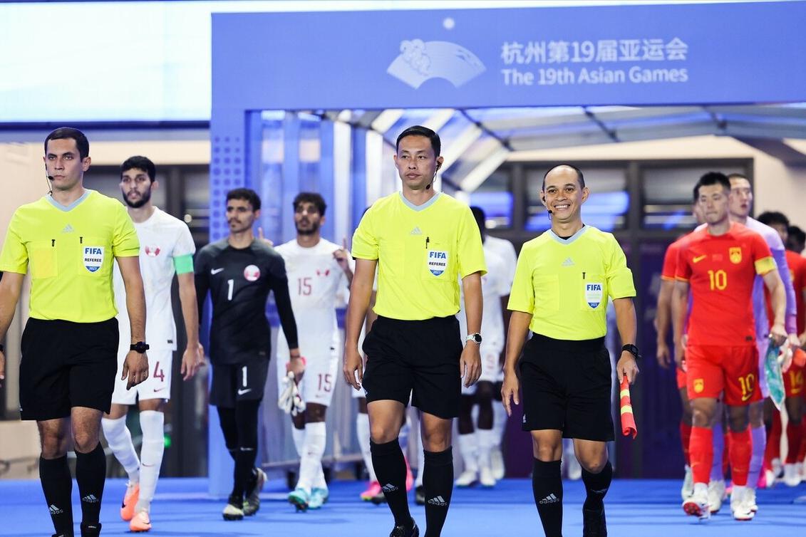 中国男足狂飙20年首次8强，21岁天才3分钟1-0致胜，亚洲第6倒下(1)