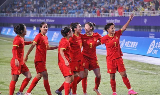 亚运女足半决赛：极其嚣张，中国女足痛下狠手连击日本(3)