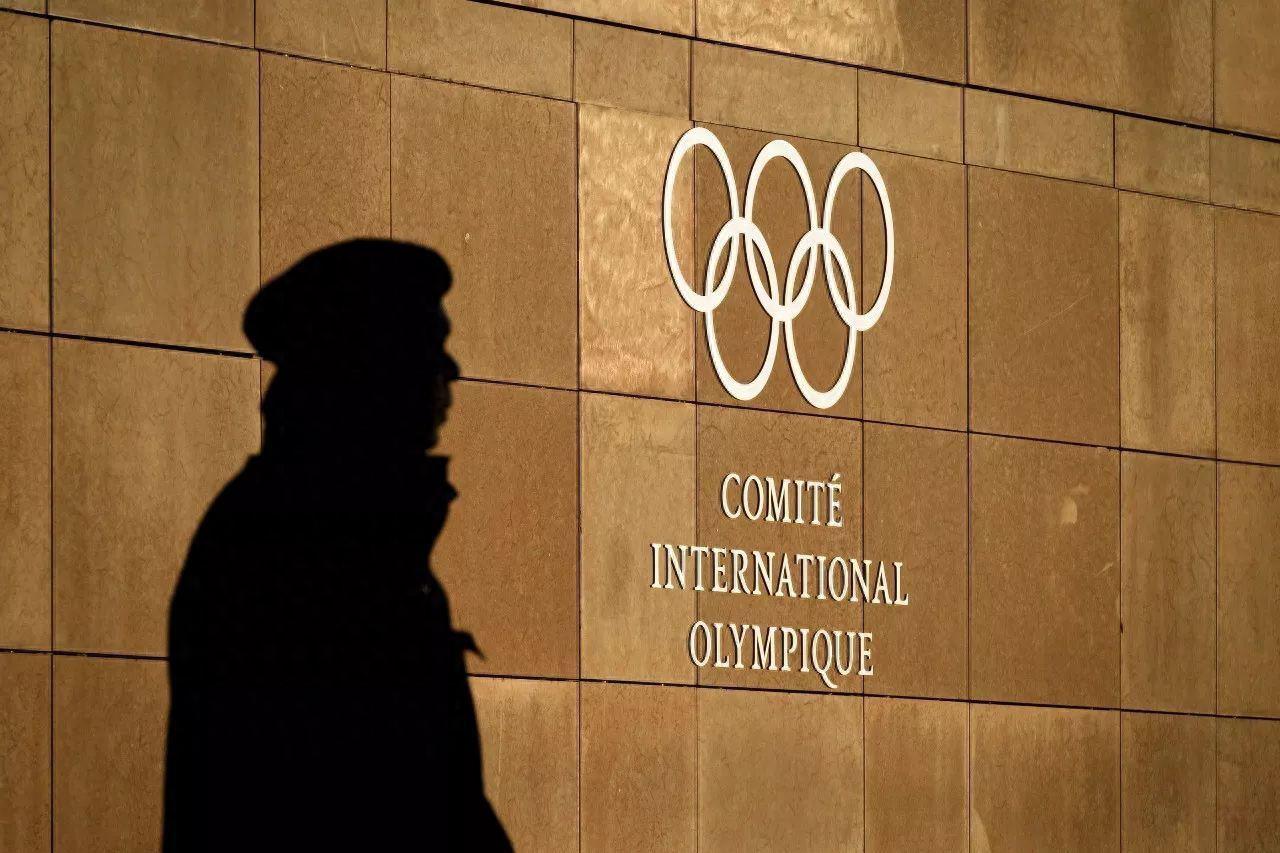 官宣！国际奥委会曝出大丑闻，俄罗斯被禁赛，提前告别巴黎奥运会