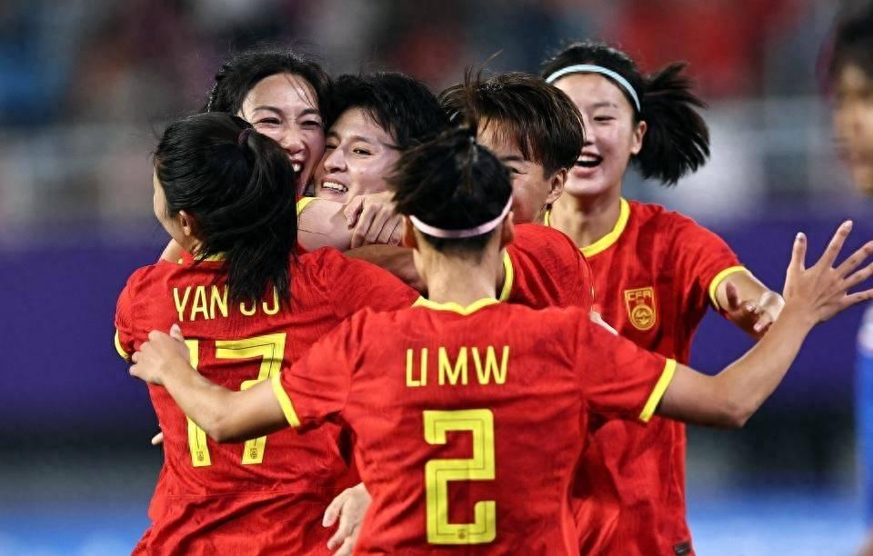 3: 1！中国女足崛起，决战亚洲第一，喜迎奥预赛，王霜再封王