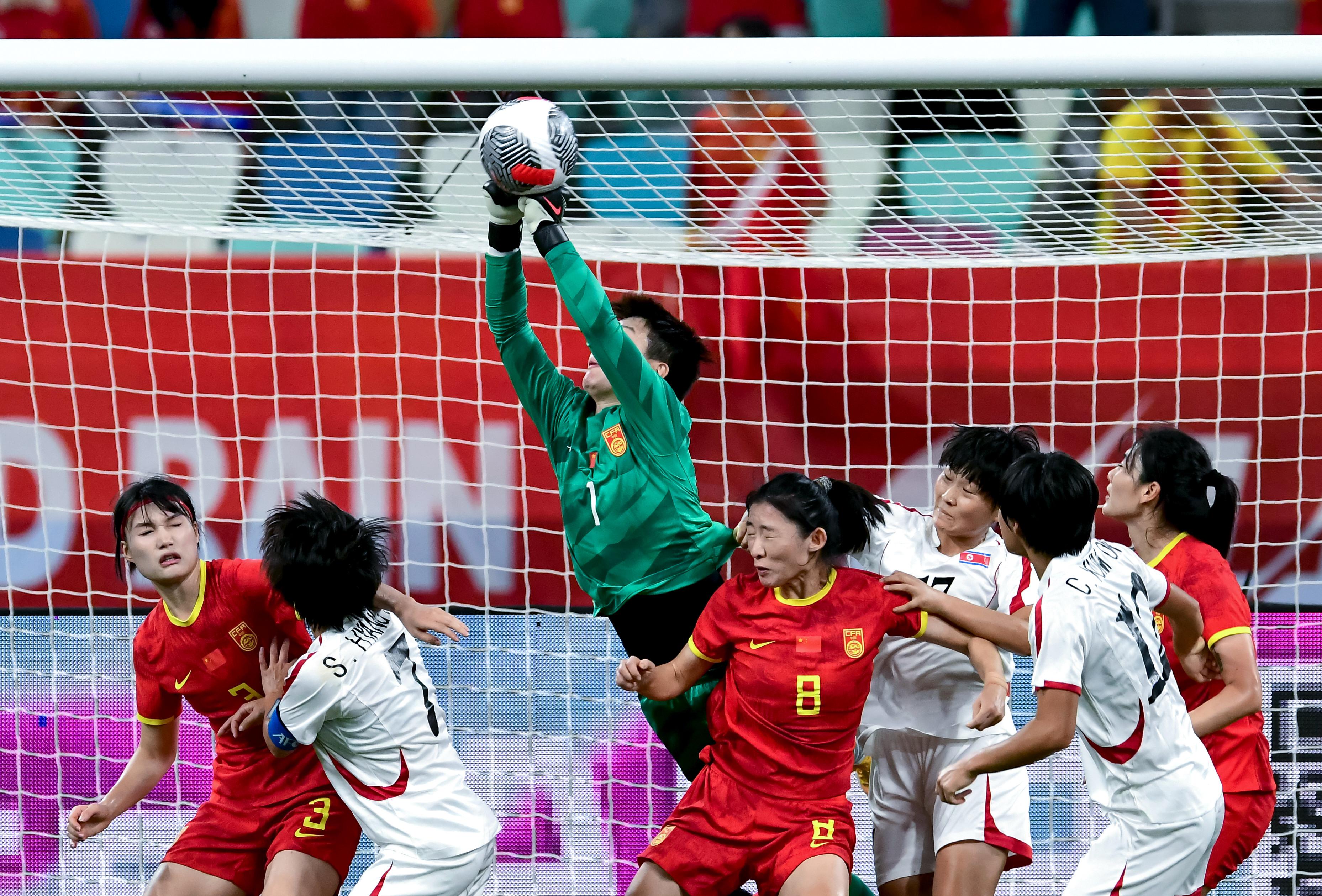 巴黎奥运会女足亚洲区预选赛：中国队不敌朝鲜队(1)