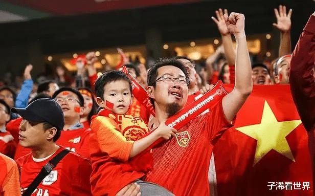 喜讯！亚洲足坛传来重要消息：恭喜中国男足，踢泰国赢球有戏了(2)