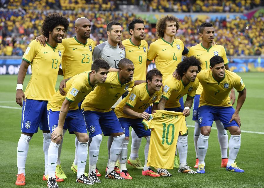 赛事暂停，激情未减——巴西阿根廷球迷混战...(2)