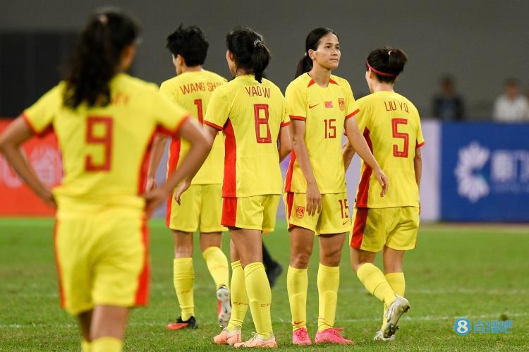 足球报：对足协来说女足仍是可能突破的领域，留洋首选欧洲球队(1)