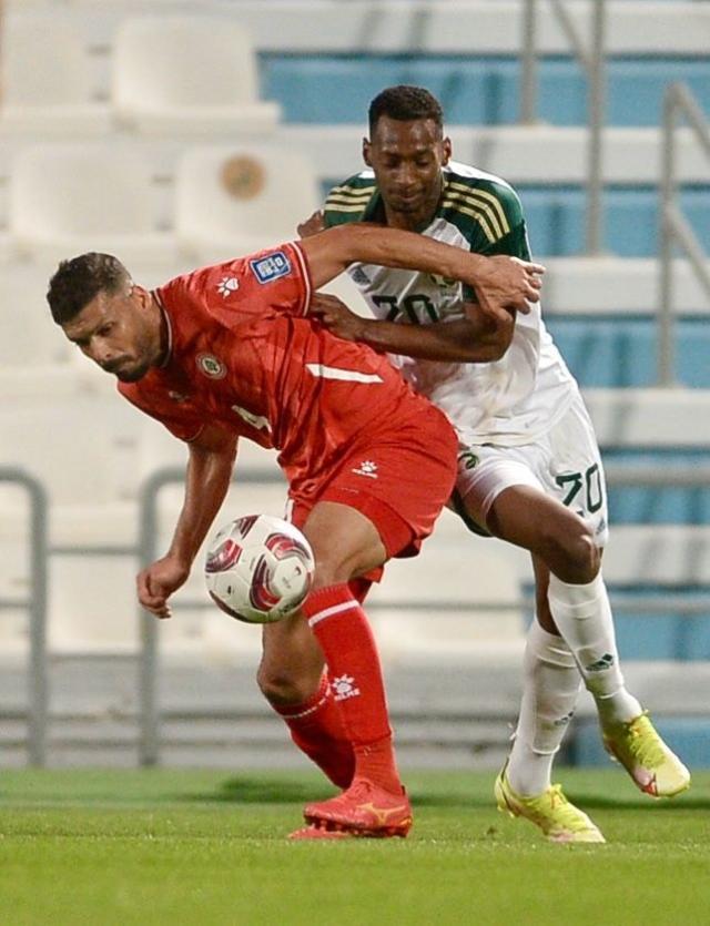 国足对手黎巴嫩一球小负沙特 21名球员轮番出场(2)