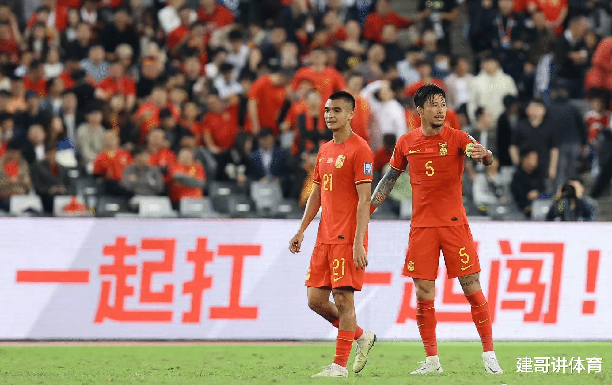烟幕弹！国足对手抱怨：故意输香港来迷惑，做好自己不上国足的当(3)