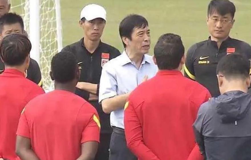 中国足球名记谢姓名帅被抓，揭开李铁再立功背后的黑幕(3)