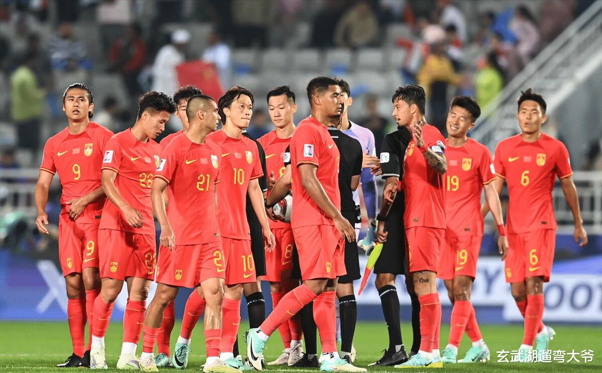 日韩媒体无情嘲讽，糟糕表现被足球圈痛批！国足才是小组最弱球队(5)