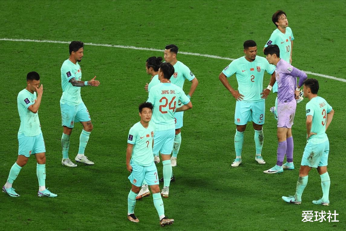 亚洲杯小组赛“卧龙凤雏”出现了，中国队占一席(6)