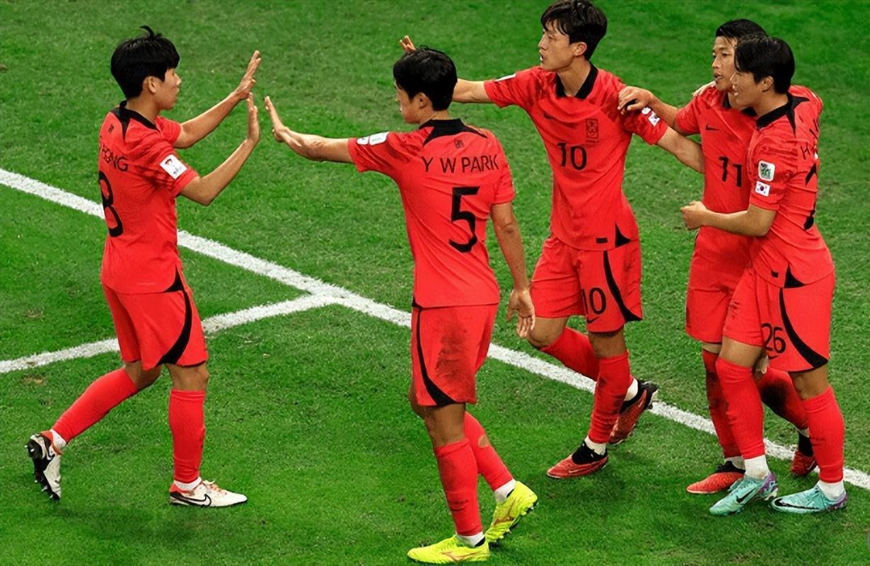 2-1！亚洲杯杀疯了！韩国绝杀，弱点明显，4强产生2席，澳洲出局(3)