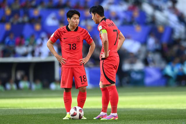 就内讧道歉！韩国男足国脚李刚仁：我该听哥哥们的话，向始终支持韩国队的球迷道歉