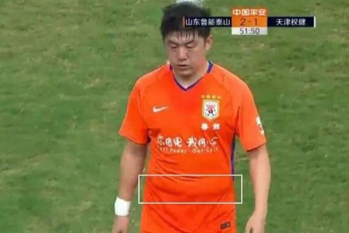 中国球员楷模！40岁1个月，日本老将还能首发踢德甲！(4)