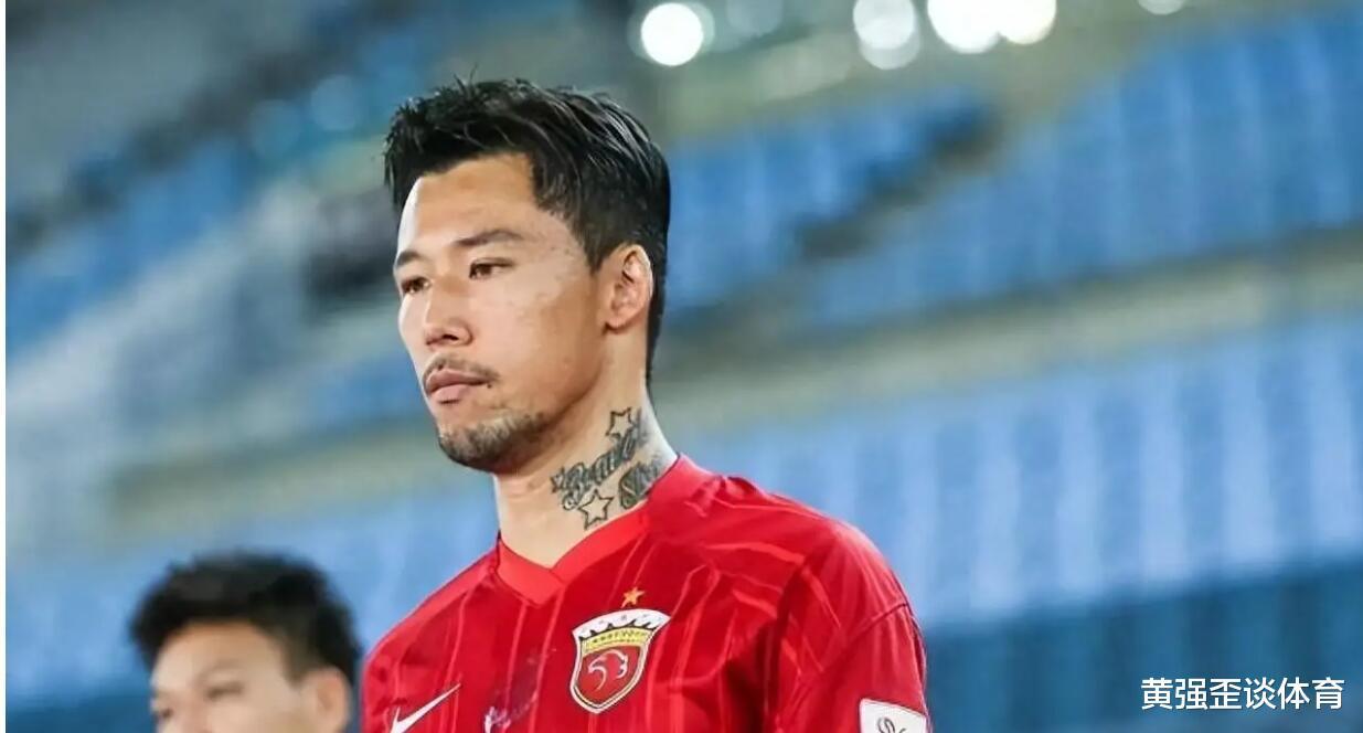 铁血战士的告别：张琳芃结束国家队生涯，谁将扛起中国足球大旗？(1)