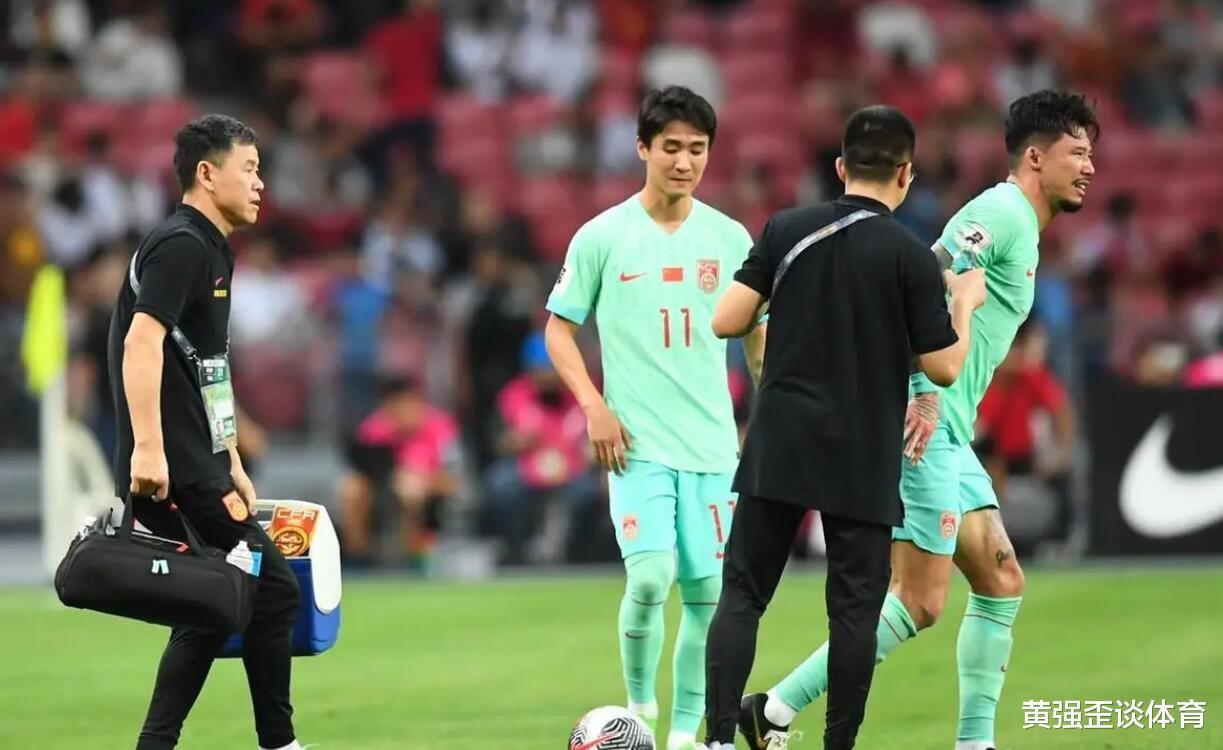 铁血战士的告别：张琳芃结束国家队生涯，谁将扛起中国足球大旗？(3)