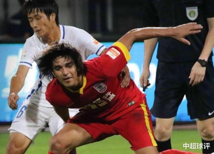 遗憾！金元中超的顶级球星：中国联赛独造72球外援宣布退役！(1)