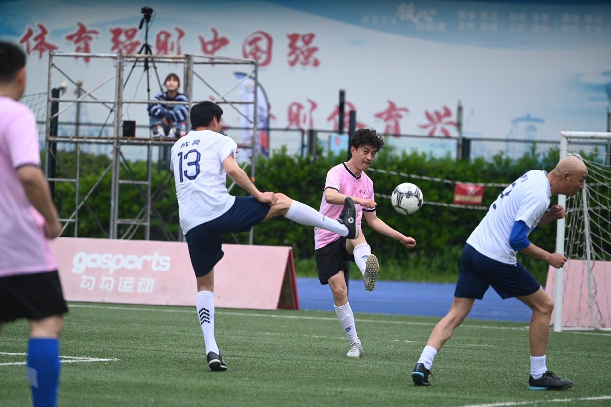 上海市民足球节开幕，市民足球挑战赛同时举行(1)