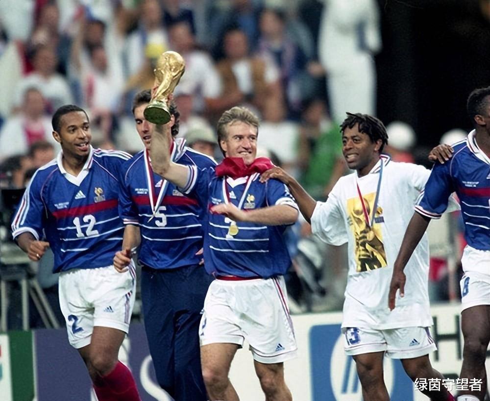 国王霸气！1998年世界法国队带的是他而不是齐达内，照样能夺冠？(10)