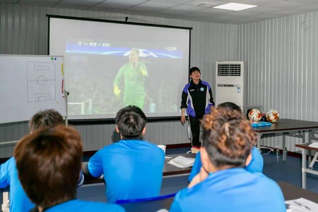 天津足协组织举行2024年第二期三级足球裁判员培训班(2)