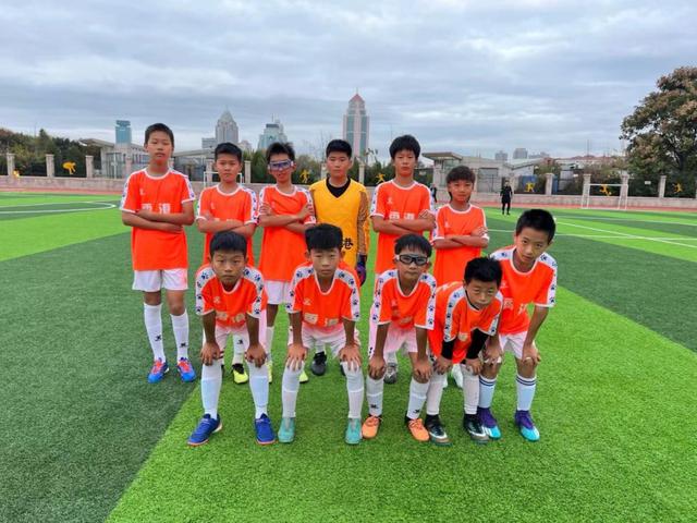 有足球，有梦想！青岛香港路小学足球队纪实(4)